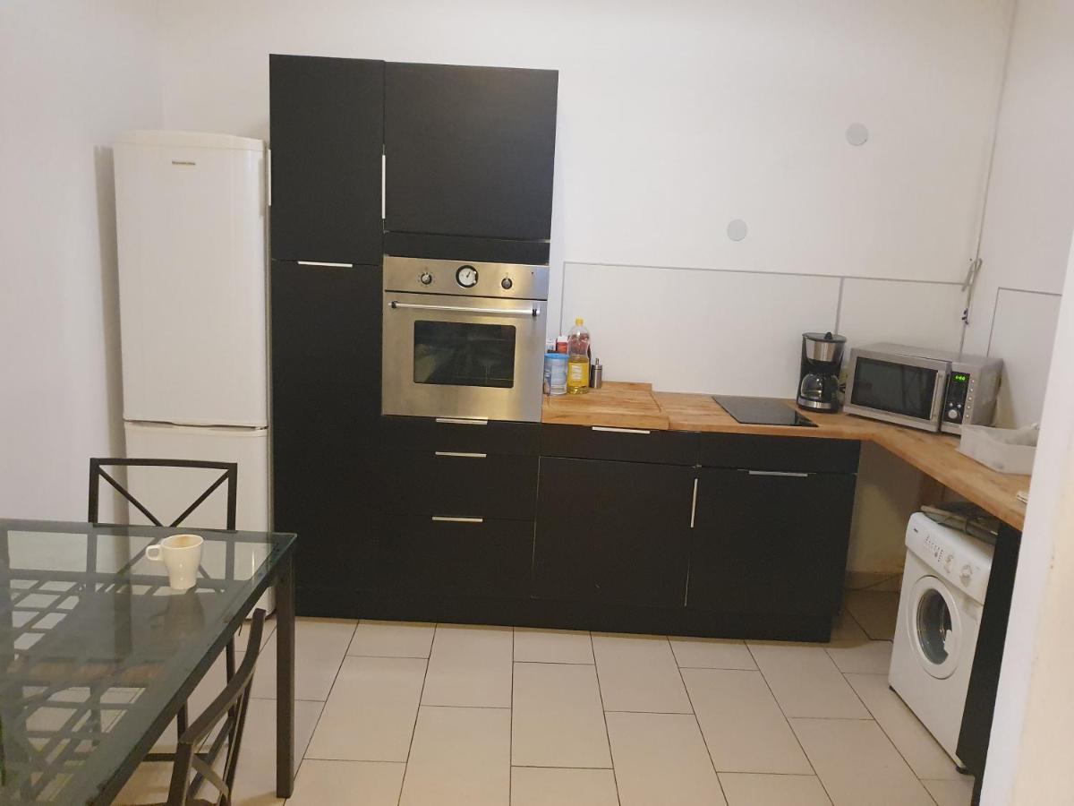 Spacious Apartment Near The Center فيينا المظهر الخارجي الصورة